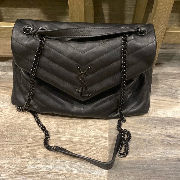 Handbags - Super cute leather purse!